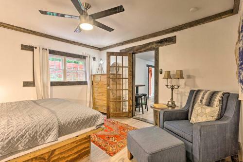 Apartamento Renovated Riverfront Retreat With Deck And Views