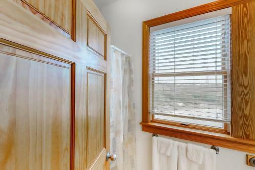 Whispering Sands #7-b