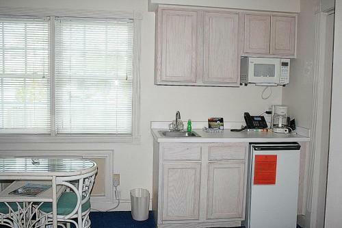 805l Home