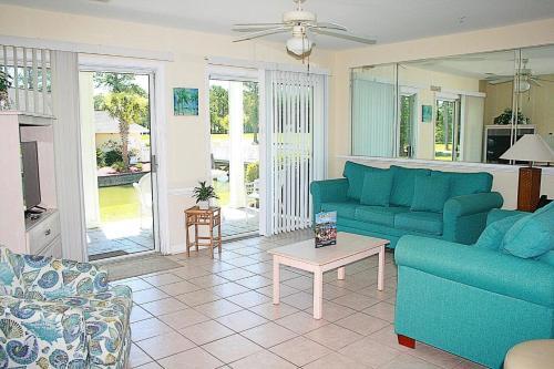2402 Villa