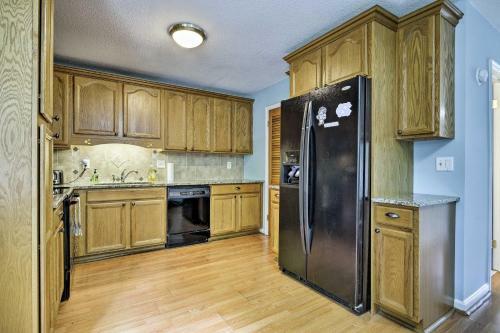 Chapel Hill Home With Pool Access - 2 Mi To Unc!