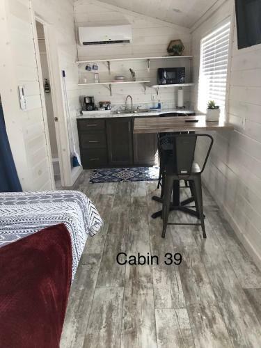Waterview Studio With Private Porch #27 At Long Cove Resort