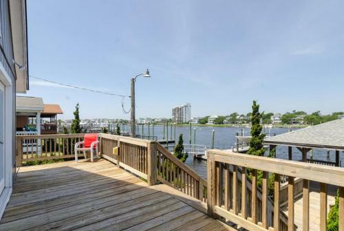 Boat Dock Bungalow