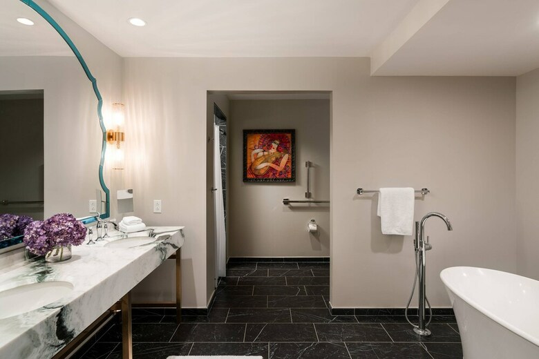 Grand Bohemian Hotel Charlotte, Autograph Collection