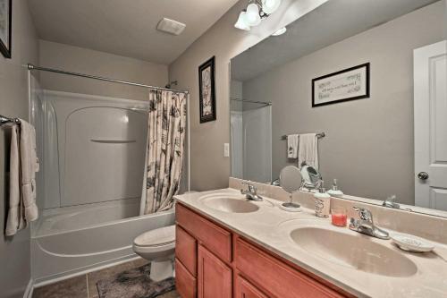 Modern Charlotte Home Minutes From Downtown!