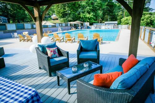 Waterview Studio With Private Porch #28 At Long Cove Resort