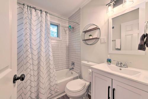 Apartamento Chic Charlotte Getaway - 5 Miles To Downtown!