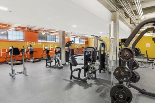 Apartamento 2br Hip Downtown Apt + Apple Tv + Wifi + Gym