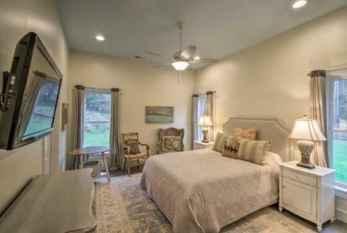 Charming Fairview Home On 40-acre Horse Farm!