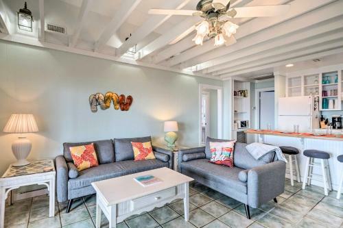 Emerald Isle Beach House, Steps To The Ocean!