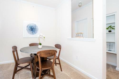 Apartamento Viagem Durham Bright 2br Balcony And Parking