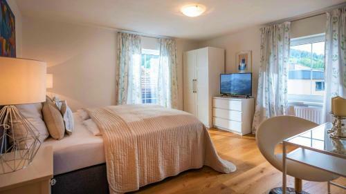 Hostal Pension Chalet Schott