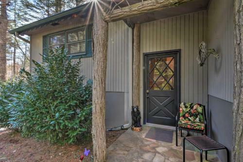 Mirror Lake Home With Game Room And Large Deck!