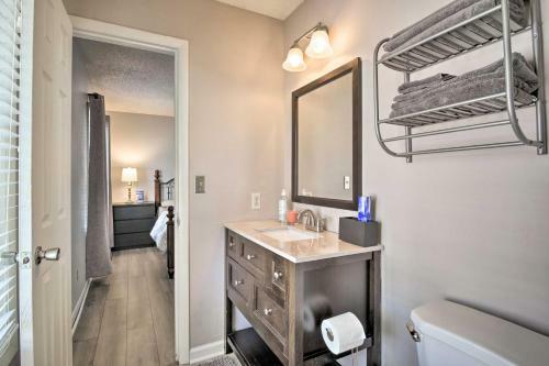Apartamento Bright And Airy High Point Condo About 2 Mi To Hpu!
