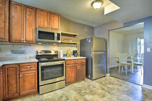 Apartamento Bright And Airy High Point Condo About 2 Mi To Hpu!