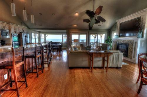 Magnolia Cay By Kees Vacations