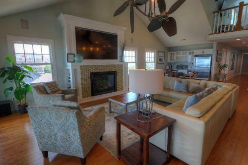 Magnolia Cay By Kees Vacations