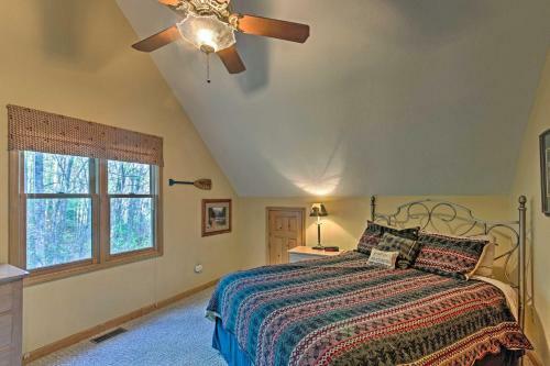 Spacious Maggie Valley Cabin With Hot Tub And Mtn View