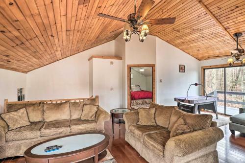Maggie Valley Mtn Home With Hot Tub And Views!