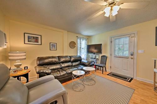 Apartamento Nags Head Apt With Patio - Half Mile Walk To Beach!