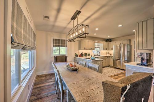Serenitee Cottage On Golf Course With Mtn View