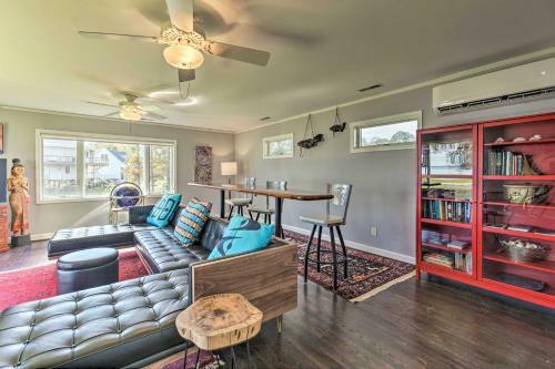 Riverfront New Bern House With Gourmet Kitchen!