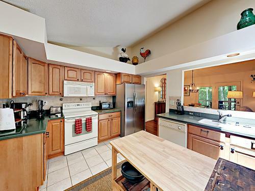 New Listing! Updated Home With Fireplace & Pool Home