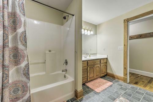 Remodeled Pittsboro Farmhouse On 220 Acres!