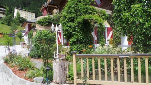 Hotel Garni H�ttl Bernd