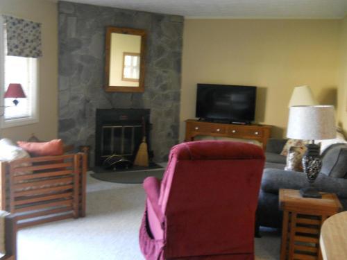 Sugar Ski & Country Club Unit 614