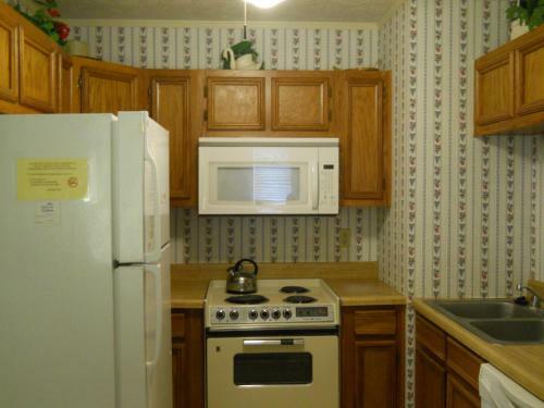 Sugar Ski & Country Club Unit 416