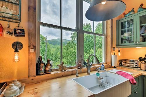 Breathtaking Great Smoky Mountains Retreat With Deck!