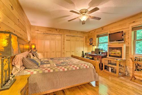 Luxe Mtn-view Maggie Valley Home With 2 Decks!