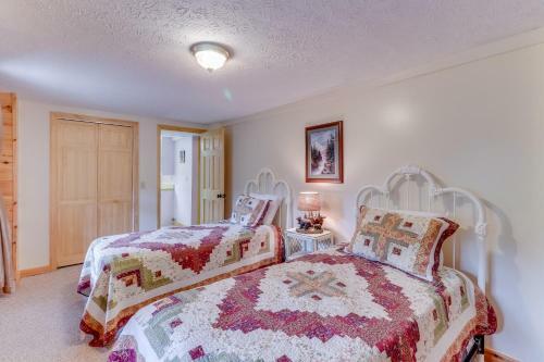 4 Bed 2 Bath Vacation Home In Whittier