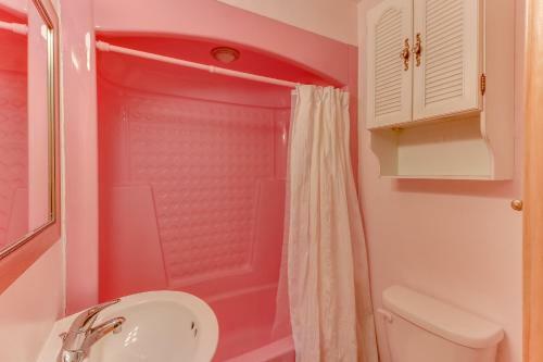4 Bed 2 Bath Vacation Home In Whittier