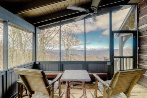 2 Bed 2 Bath Vacation Home In Whittier VI