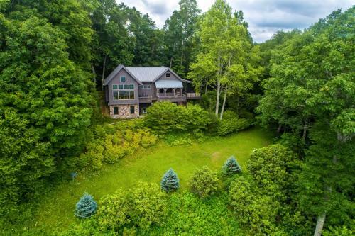 2 Bed 2 Bath Vacation Home In Whittier VI