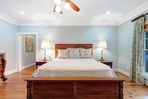 4 Bed 4 Bath Vacation Home In Whittier