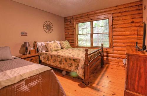 Rippling Waters Lodge Cabin