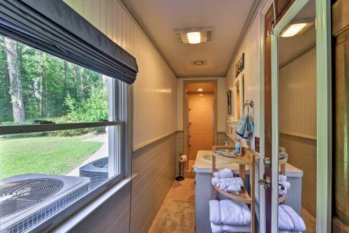 Riverfront Blounts Creek Home With Dock And Beach!