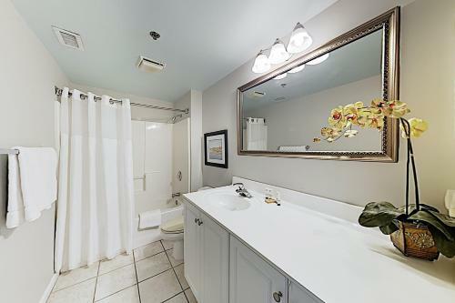 Apartamento Historic District Condo With River Views & Balcony Condo