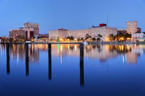 Apartamento Condo In Historic District With River Views Condo