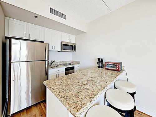 Apartamento Downtown Condo With River View, Near Shops & Beaches Condo