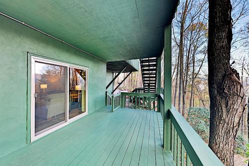 Private Mountain-view Home Near Skiing, Golf, Lake Home