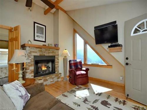 Beautiful Mountain Cabin With Cottage! Home
