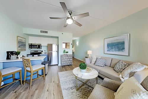 Apartamento Historic River-view Condo - Walkable Locale