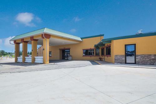 Hotel Badlands Inn & Suites