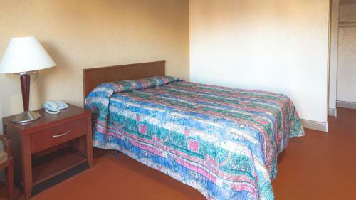 Red Horse Motel
