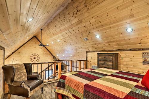The Breeze Forested Oasis With Hot Tub And Deck!