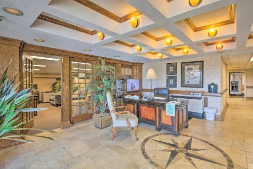 Apartamento Modern Condo At Shangri La Golf, Boat, Fish!